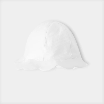 Dívčí klobouček s vroubkovanou krempou