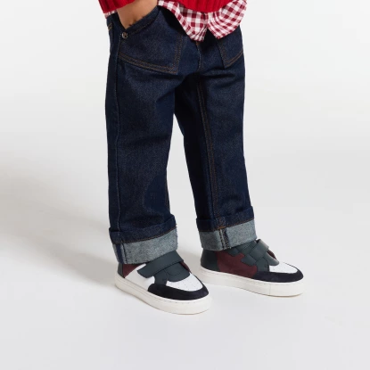 Chlapeček vysoké tenisky