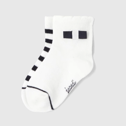 Sada dvou párů dívčích ponožek