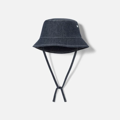 Miminko Bob v džínách